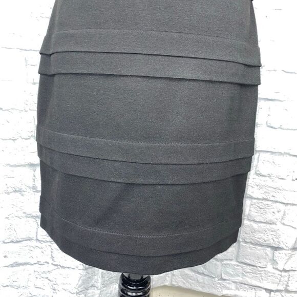 Max and Cleo midi bodycon layered dress w/cap sleeves black sz 10 - Picture 2 of 12